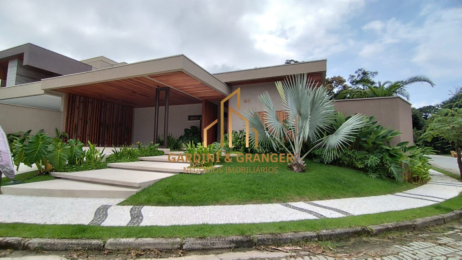 Casa com 5 dormitórios à venda, 370 m² por R$ 11.900.000,00 - Riviera Módulo 16 - Bertioga/SP
