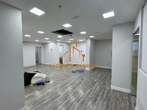 SALA COMERCIAL PARA LOCAÇÃO NO HELBOR DUAL PATTEO MOGILAR EM MOGI DAS CRUZES/SP