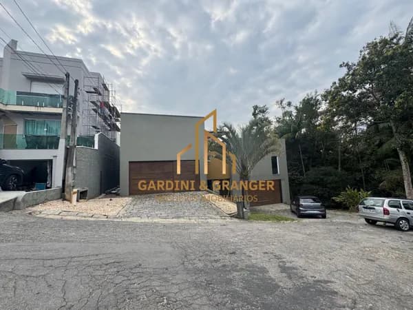 Sobrado com 2 dormitórios à venda, 410 m² - Aruã - Mogi das Cruzes/SP