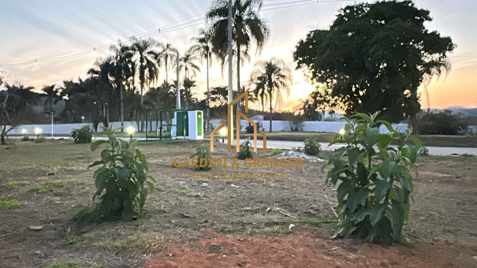 LOTE A VENDA NO CONDOMÍNIO RESIDENCIAL DA ILHA EM GUARAREMA