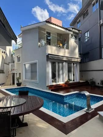 CASA COM FUNDO RESERVA A VENDA NO CONDOMÍNIO ARUÃ ECO PARK EM MOGI DAS CRUZES/SP