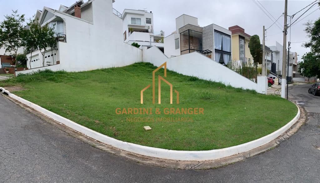 TERRENO A VENDA NO CONDOMÍNIO MOSAICO DA SERRA EM MOGI DAS CRUZES.