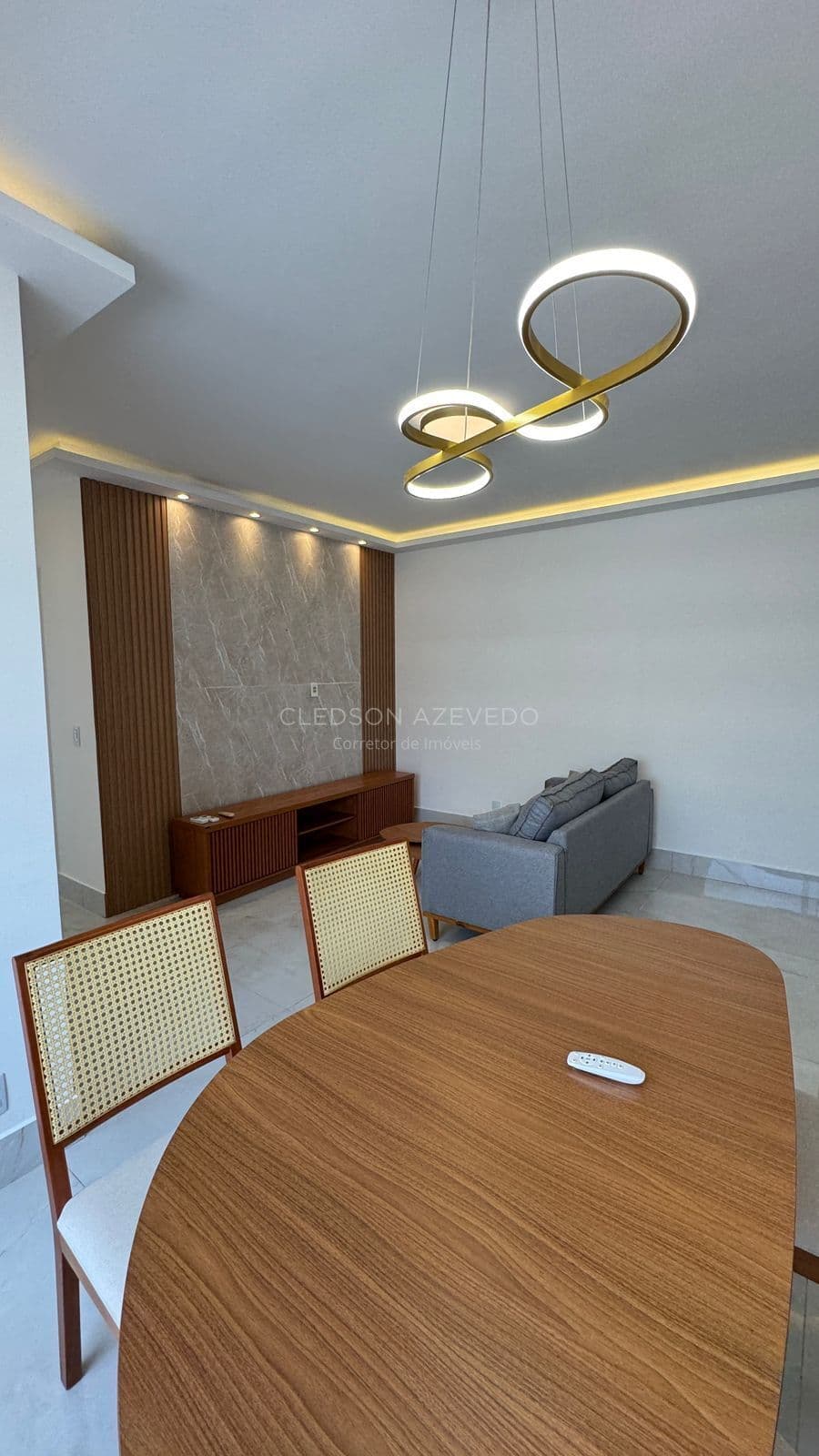 Vendo Apartamento no Condominio Village das Palmeiras III