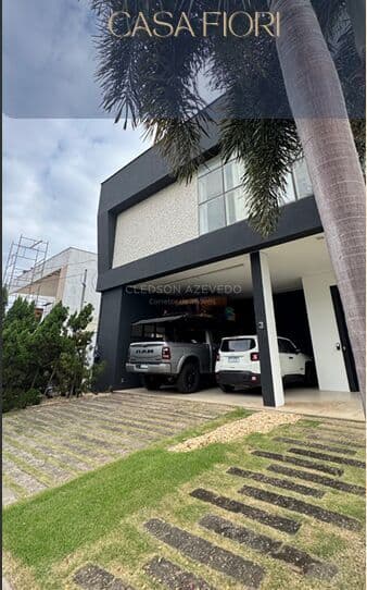 Vendo essa Linda Casa no Condomínio Villa Fiori