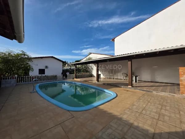Vendo Casa no Olho D'Àguá com 4 suítes espaçosas e bem ventiladas