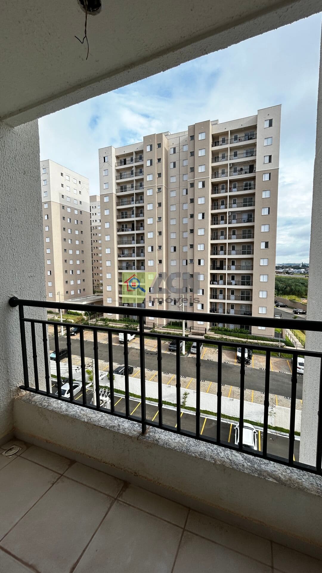 APARTAMENTO À VENDA NO CONDOMÍNIO MONTANHAS DE SALERNO – HORTOLÂNDIA/SP