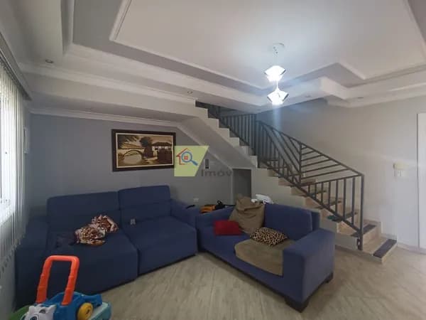 Sobrado disponível pra venda e locação no bairro Jardim Firenze em Hortolândia-SP.