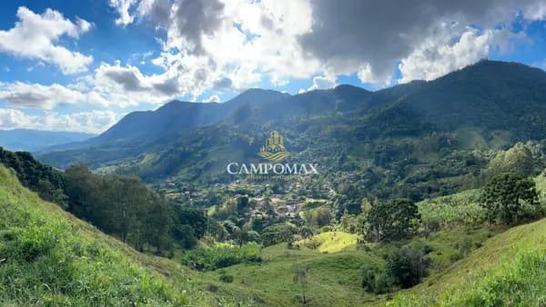 Platô Pronto e Vista da Mantiqueira