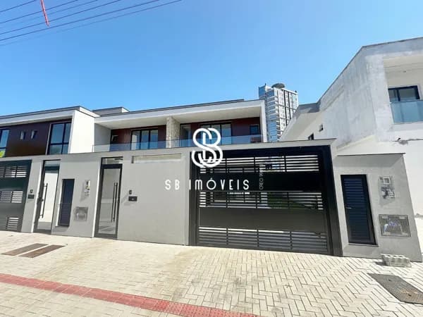 Casa em Porto Belo - Centro