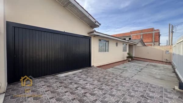 Casa em Curitiba - Alto Boqueirão