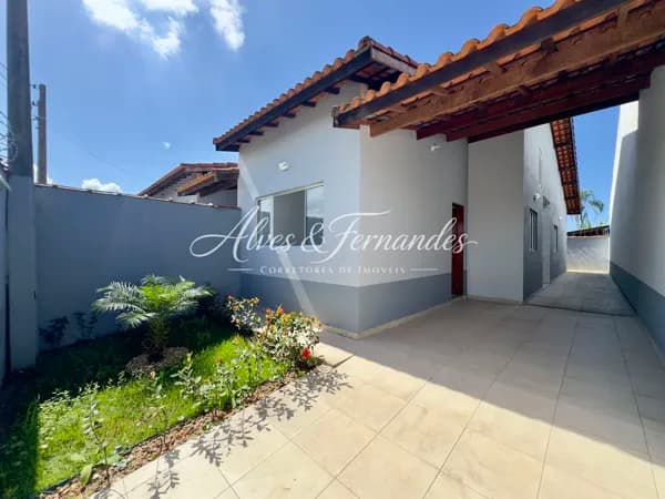 Casa 2 Quartos sendo 1 Suíte em Peruíbe, Bairro Somar