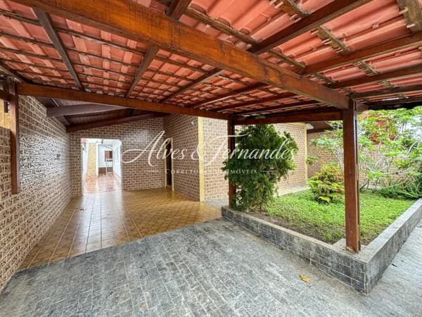 Casa 3 Quartos, sendo Suíte em Peruíbe, Bairro Flórida