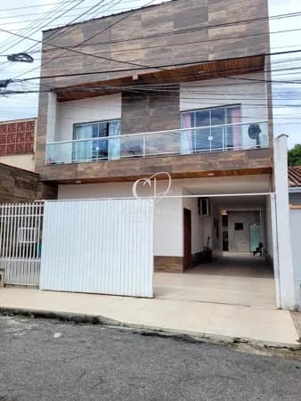Casa Alto Padrão em Casa de Pedra, Volta Redonda/RJ