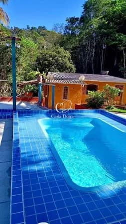 Lindo Sítio em meio a natureza e próximo de centro urbano