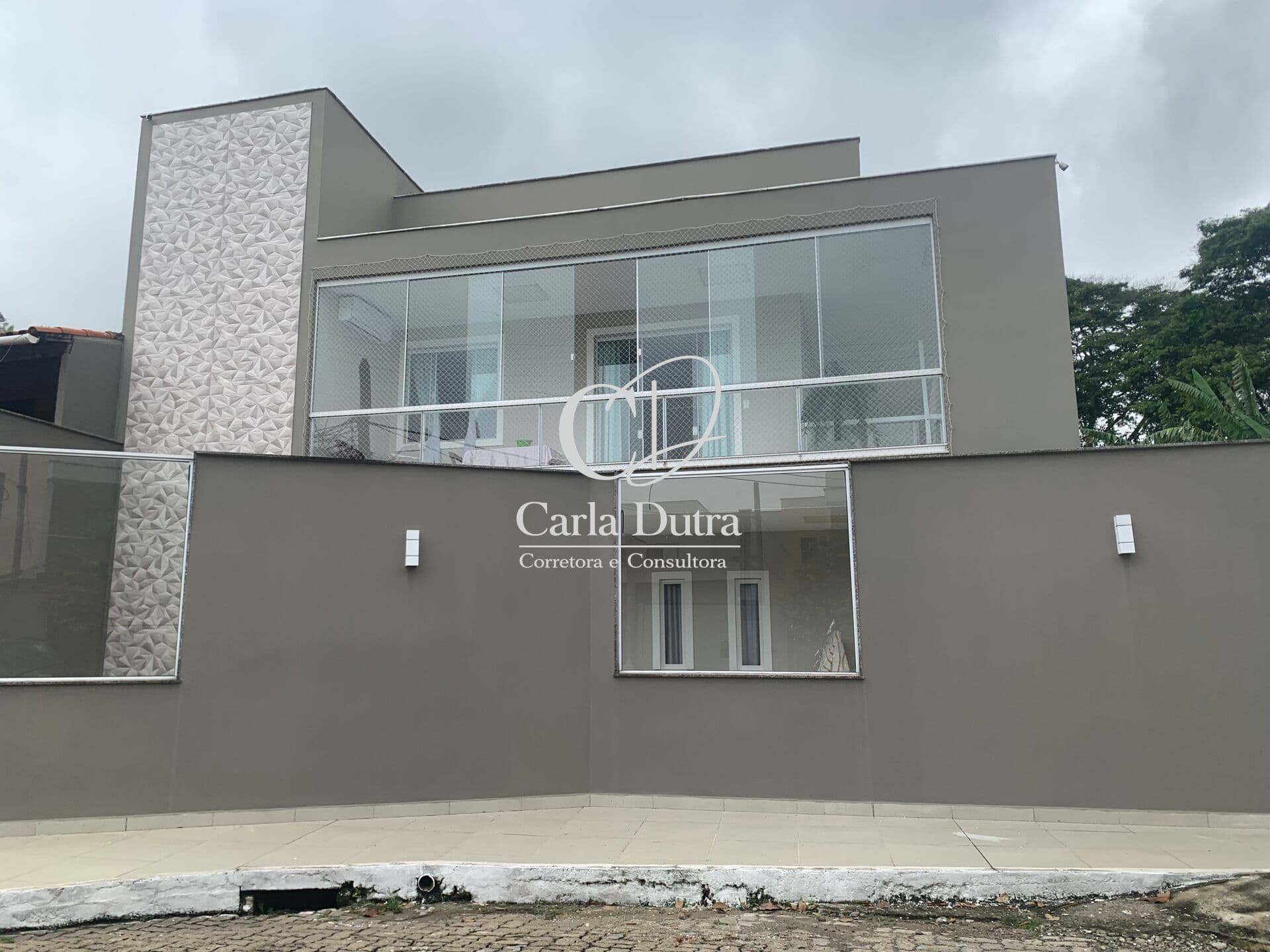 🏡 Casa Alto Padrão com 6 Quartos e 4 Vagas | Pode Virar 2 Residências