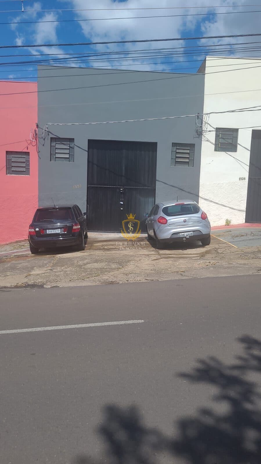 Salão Comercial para Locação na Av. João Martins Coelho | 180m²
