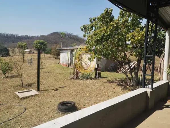 Sítio à venda no bairro Centro em Oriente/SP