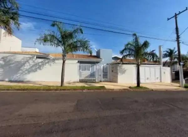 Casa para alugar no bairro Parque das Esmeraldas II em Marília/SP