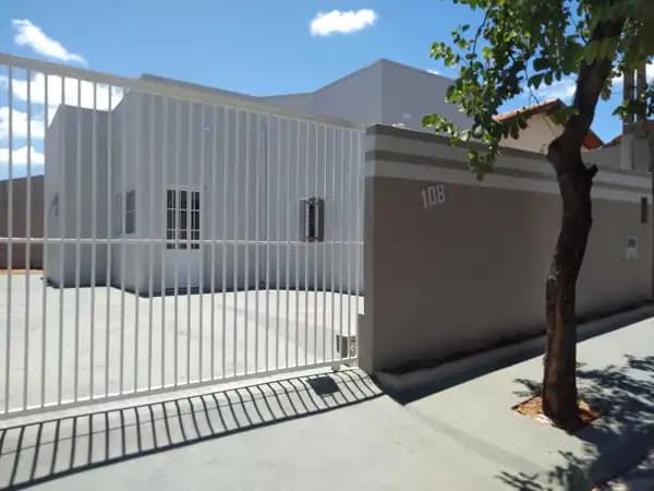 Casa à venda no bairro Jardim Imperador em Garça/SP