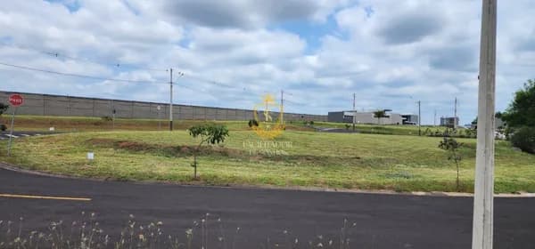 LOTE DE ESQUINA NO VILA FLORA III