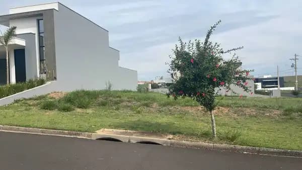 Terreno à venda no bairro Loteamento Residencial E Comercial Fazenda Sao Sebastiao em Marília/SP