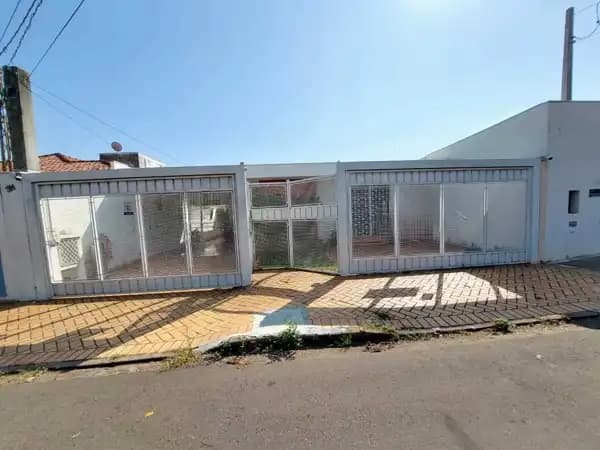 Casa para alugar no bairro Jardim Maria Izabel em Marília/SP