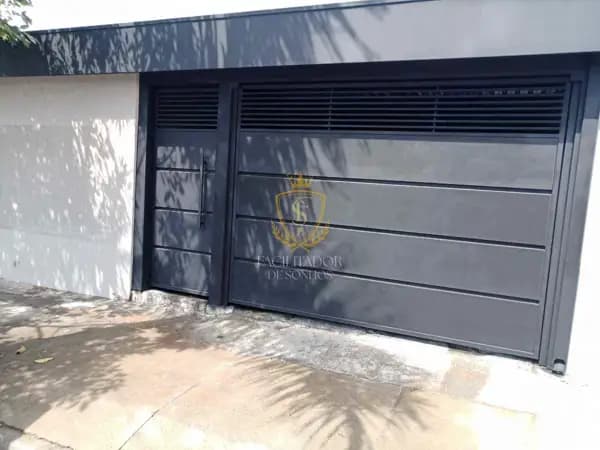 Casa à venda no bairro Armando Mascaro em Marília/SP