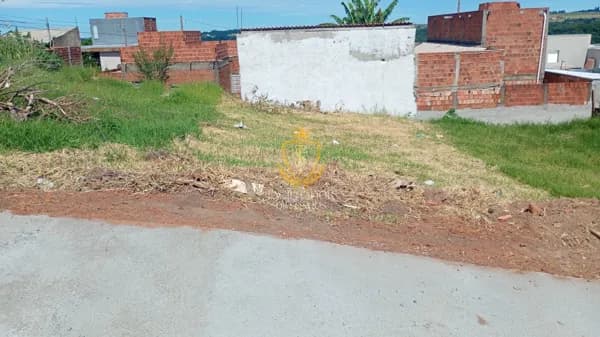 Terreno na Zona Sul – 160m² | Pronto para Construir