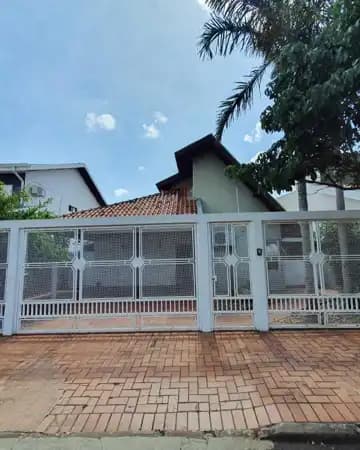 Casa à venda no bairro Jardim Aeroporto em Marília/SP