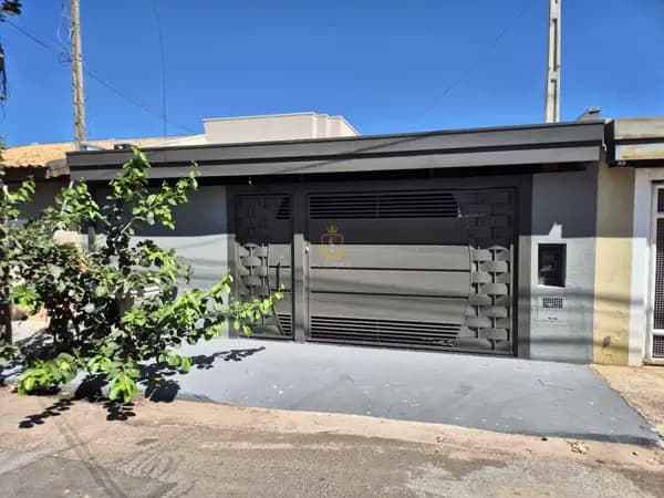 Casa à venda no bairro Parque Nova Almeida em Marília/SP