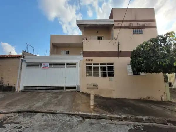 Sobrado à venda no bairro Palmital em Marília/SP