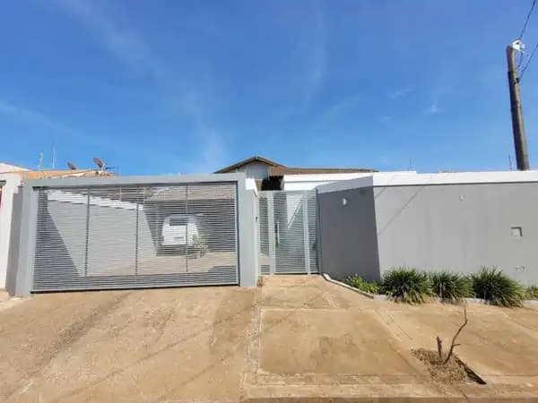 Casa à venda no bairro Jardim Morumbi em Marília/SP
