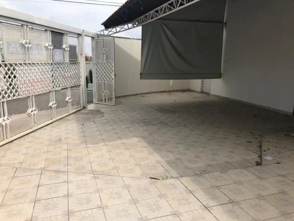 Casa à venda no bairro Jardim Aeroporto em Marília/SP