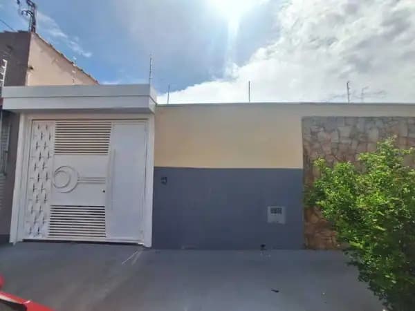 Casa à venda no bairro Palmital em Marília/SP
