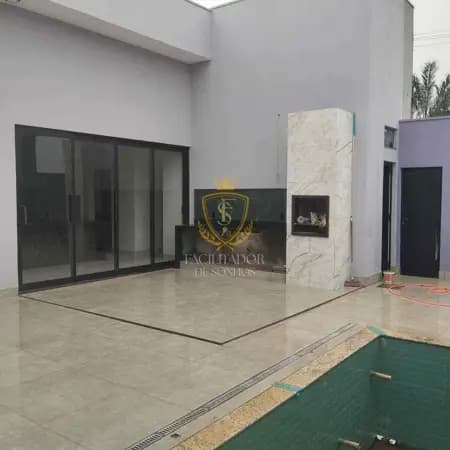Casa à venda no bairro Jardim Florenca em Marília/SP