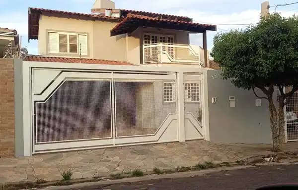 Casa à venda no bairro Jardim Tangará em Marília/SP