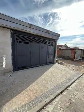 Casa à venda no bairro São Miguel em Marília/SP