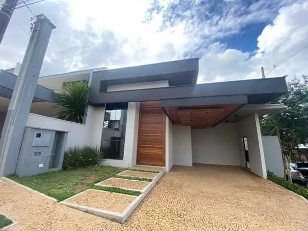 Casa à venda no bairro Jardim Esmeralda em Marília/SP