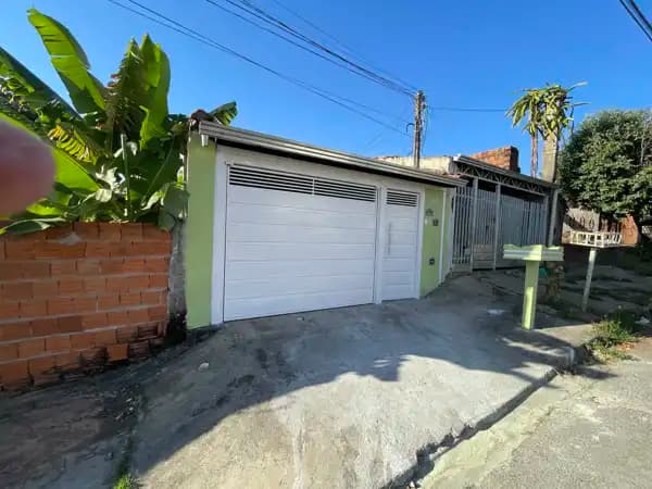 Casa à venda no bairro Jardim Santa Antonieta em Marília/SP