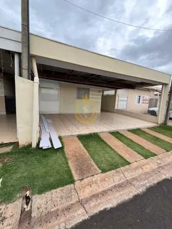 Casa à venda no bairro Jardim Nazareth em Marília/SP