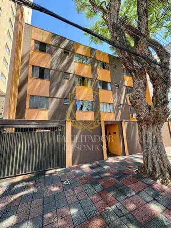 Apartamento à venda no bairro Zona 07 em Maringá/PR