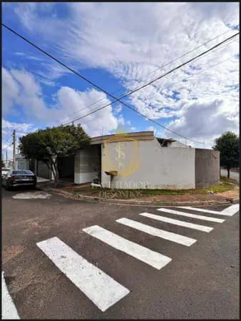 Casa à venda no bairro Jardim Damasco II em Marília/SP
