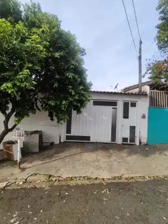Casa à venda no bairro Jardim Califórnia em Marília/SP