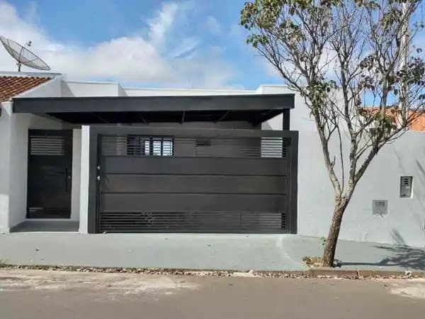 Casa à venda no bairro Jardim Itaipu em Marília/SP