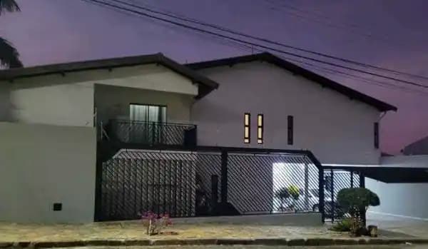 Casa à venda no bairro Jardim Acapulco em Marília/SP