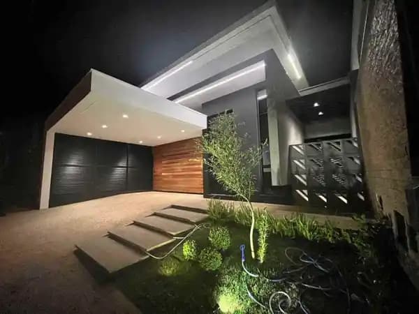 Casa à venda no bairro Esmeralda Residence II em Marília/SP