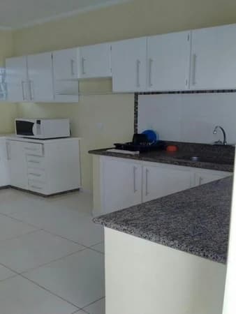 Sobrado à venda no bairro Jardim Maria Izabel em Marília/SP
