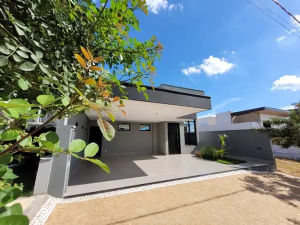 Casa à venda no bairro Villa Flora em Marília/SP