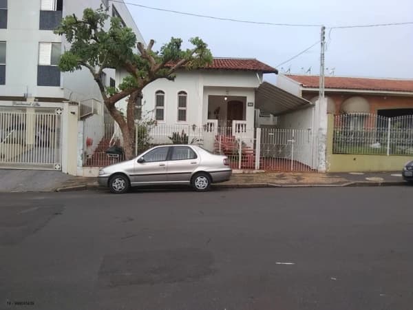 Casa à venda no bairro Cascata em Marília/SP
