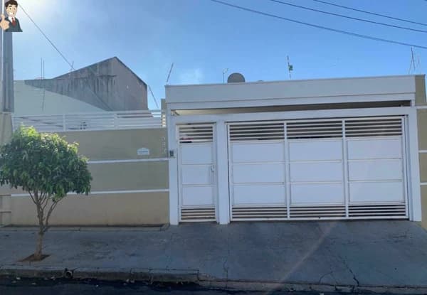 Casa à venda no bairro Palmital em Marília/SP